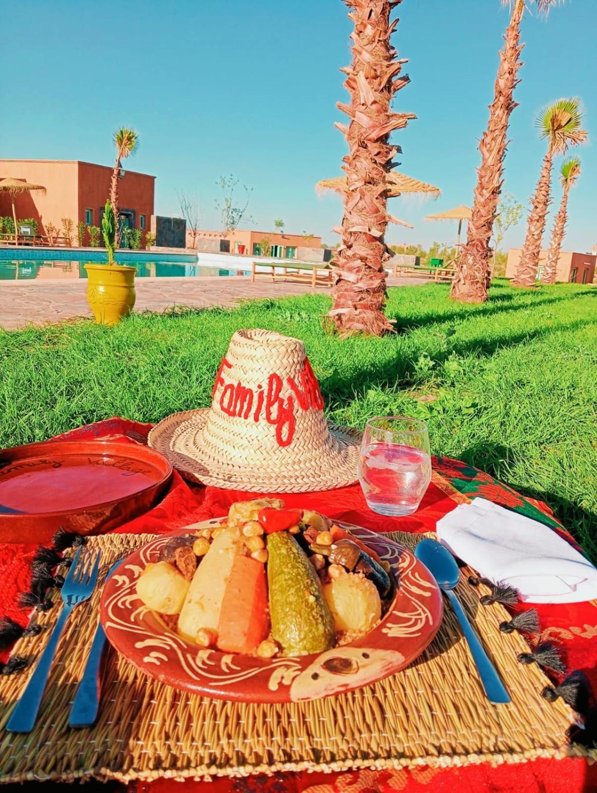 Family Village Marrakech Марракеш Экстерьер фото
